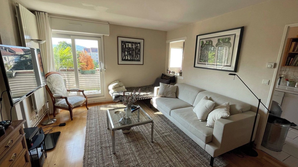 Montigny-les-Metz Apartment | Very pleasant, quiet apartment facing the park