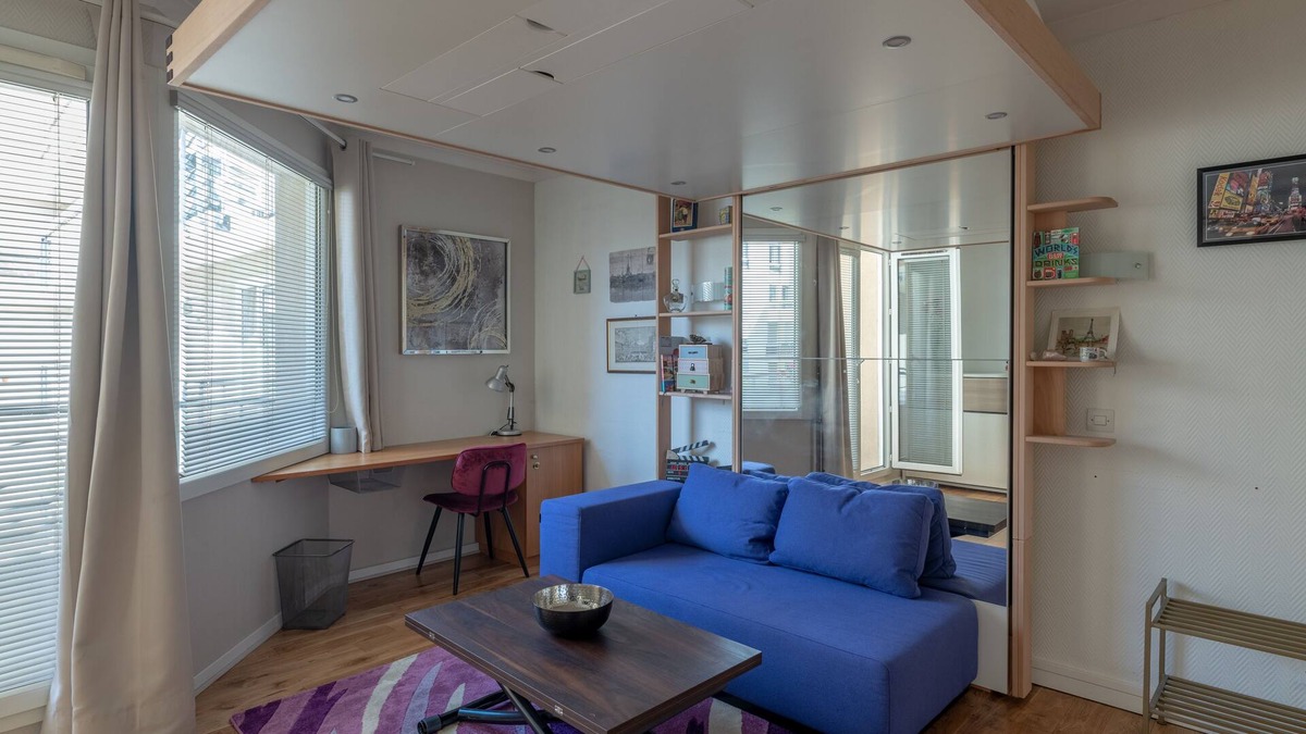 Issy-les-Moulineaux Hotel | Very Quiet, Beautifully Decorated, Fully Equiped Studio with Balcony.