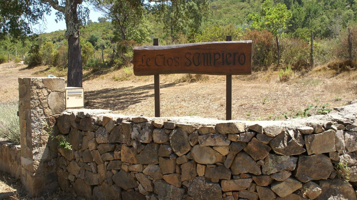Sari-Solenzara House | Very quiet mini villas in the hills above Solenzara