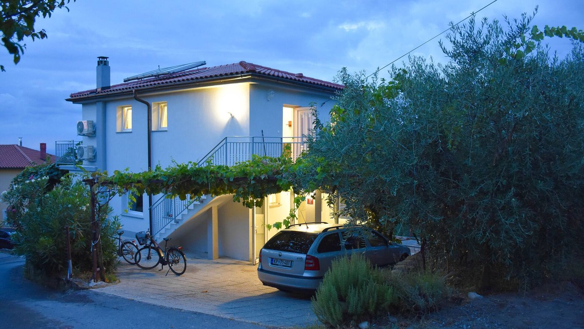 Seca Apartment | Very quiet place between olive trees