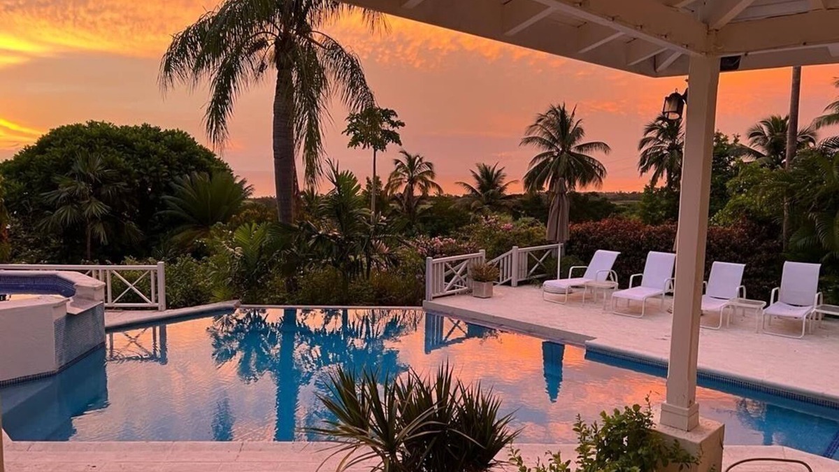 Rock Dundo Villa | Very Spacious, Private, Open Plan Retreat. Pool And Stunning Views Of West Coast
