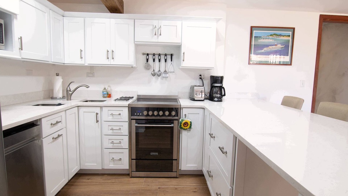St. George's Apartment | Very spacious, two bedroom apartment in the historic town of St George's.