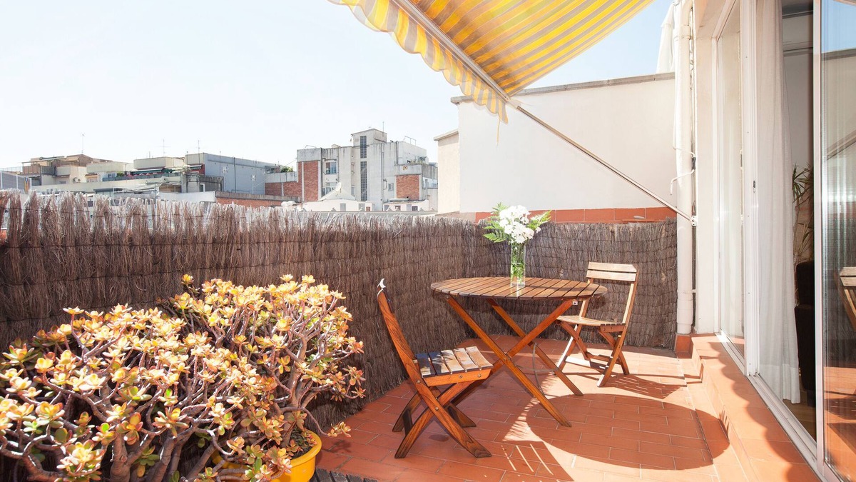 El Camp de l'Arpa del Clot Apartment | Very Sunny. 2 BR Apartment with Terrace