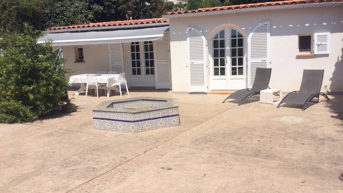 Grosseto-Prugna Villa | Very sunny quiet villa, 400 yards away from the beach and all facilities