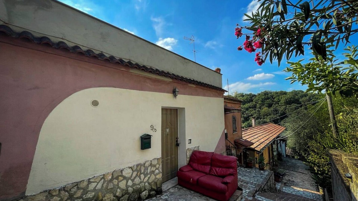 Suburbio XI della Vittoria House | Vesper House Rome: cozy LR tourist accommodation in Monte Mario