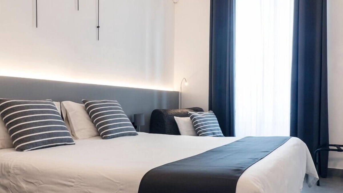 Vasto House | VESUCHARME Suite Luxury Room