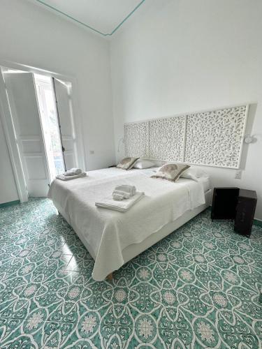 Seiano Bed & Breakfast | Vesuvio View