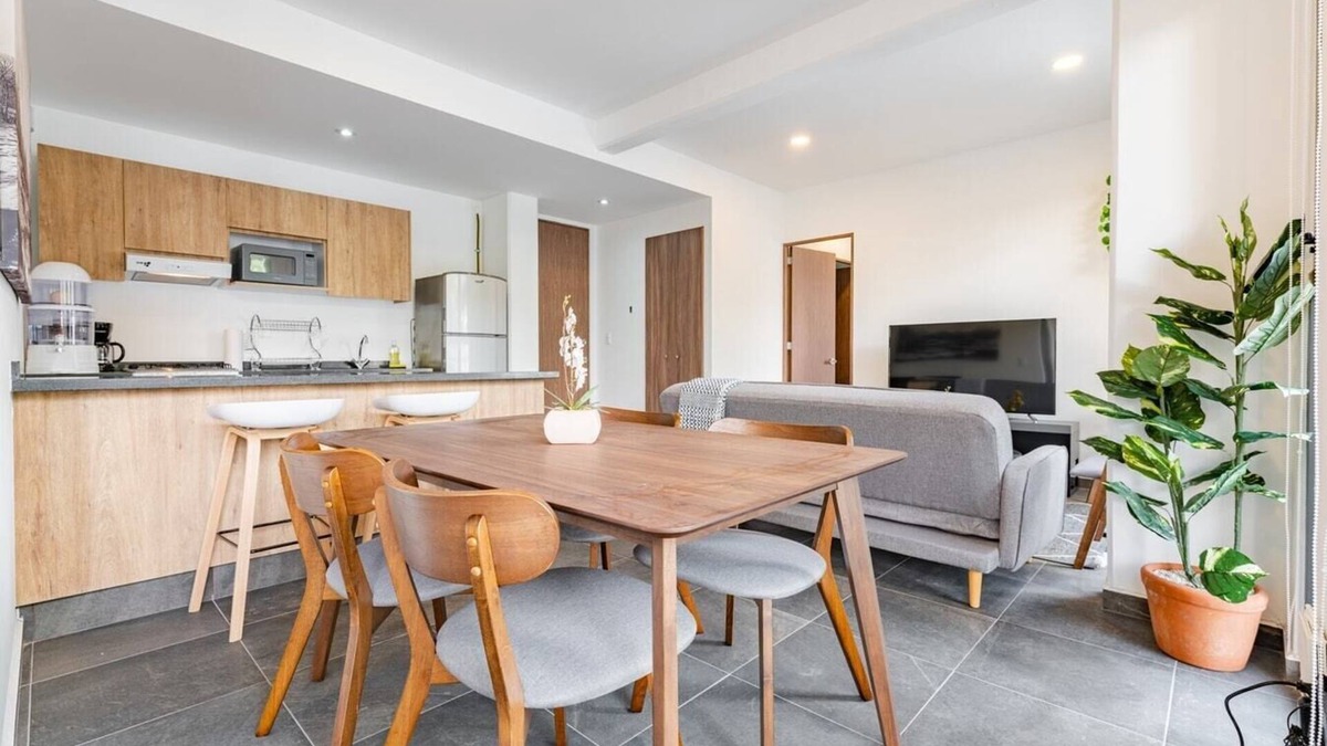Doctores Apartment | VH | Doctores 2 bedroom w/balcony and parking I 207