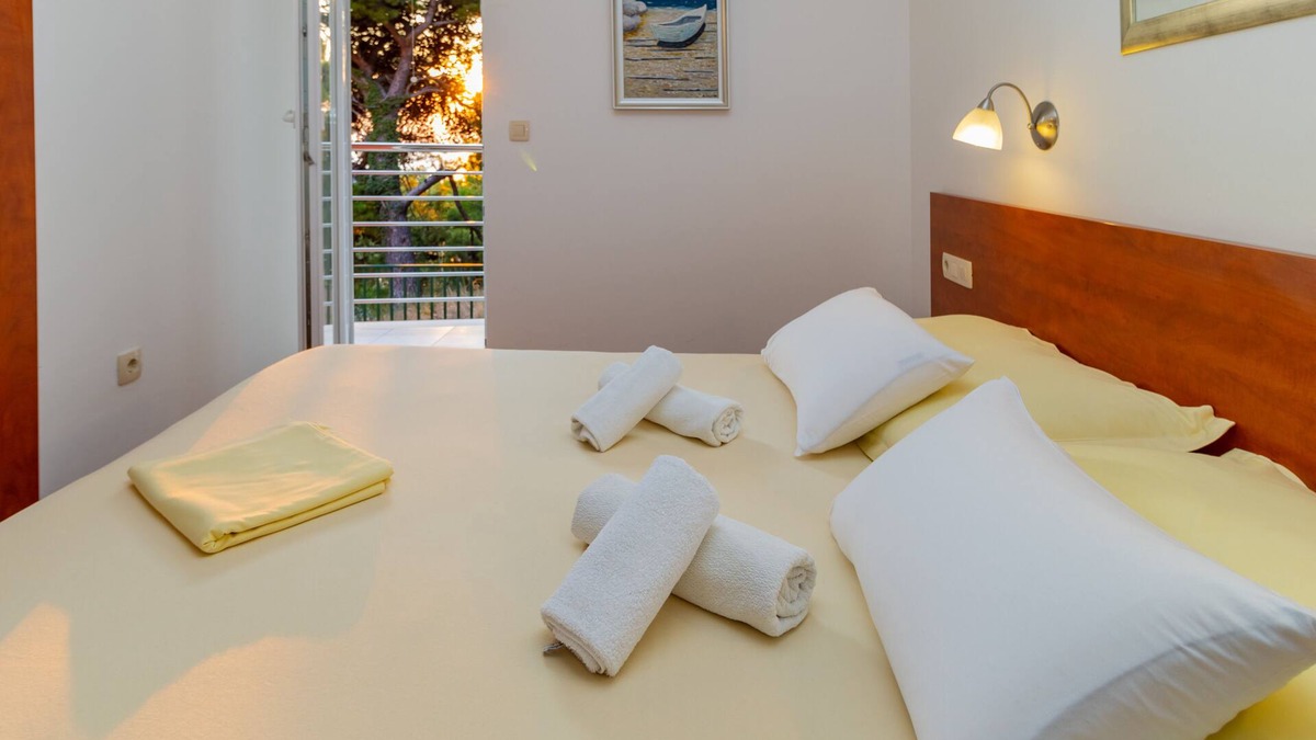 Marusici Condo | Villa Opera Luxury Villa direct above the Private Beach with bes stunning view
