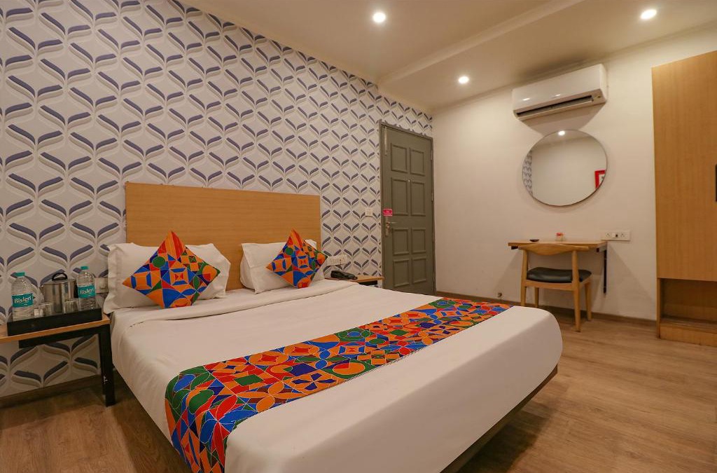 Chhatarpur Hotel | Via Chattarpur Enclave - Opposite Tivoli Garden