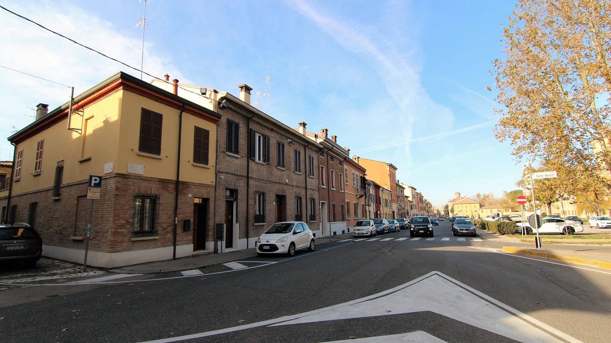 Ravenna House | Via di Roma 4, house in the center with terrace