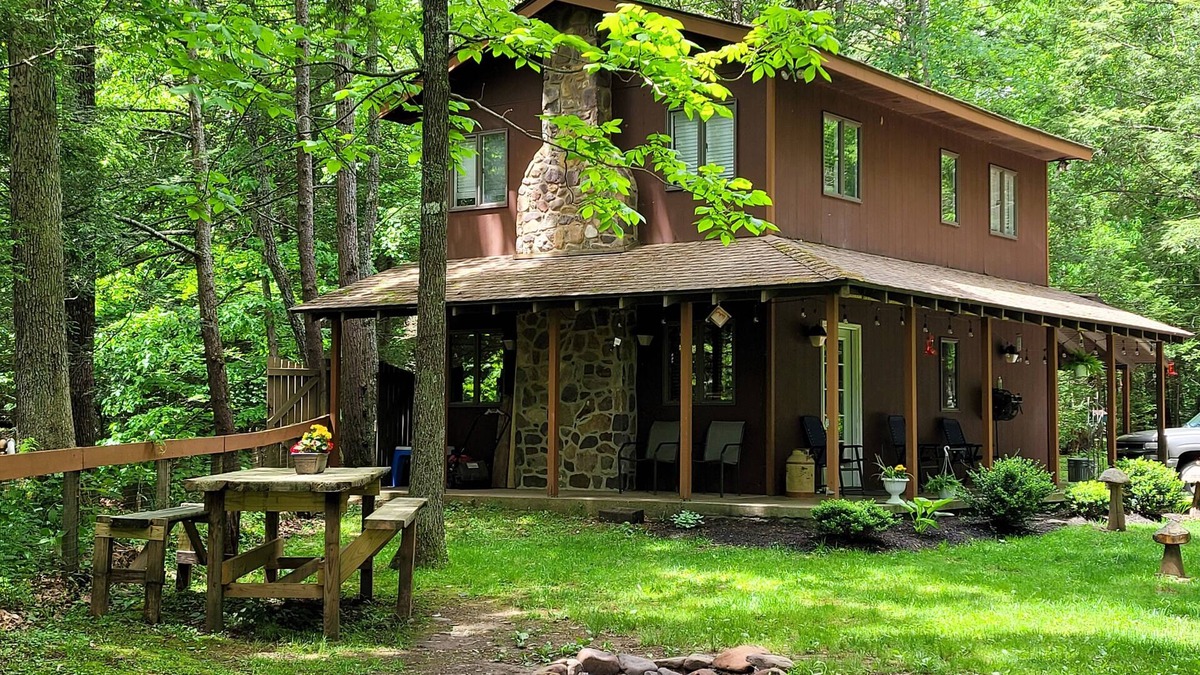 Dayton House | Via Serenity Stream