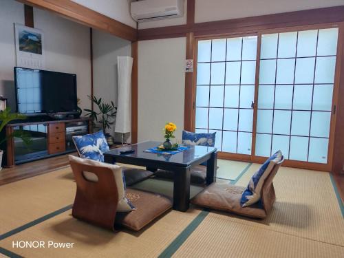 Izumisano House | Via Tsuru鶴苑1 minute from the station!