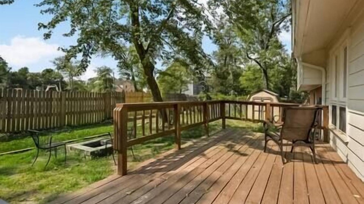 Tysons House | Vibrant | 4 bedroom | In heart of Tyson's Corner
