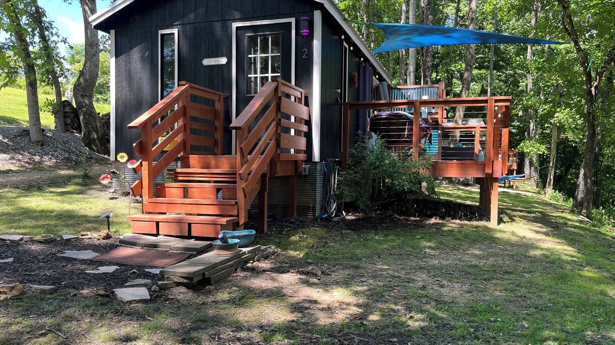 Sparta Villa | Vibrant Cabin On the River, Sparta #hiking #kayak