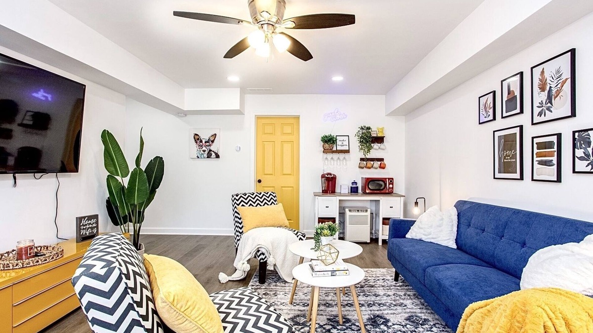 Lawrenceville House | ⚡️Vibrant Moderne Basement Suite w/Private Driveway ⚡️