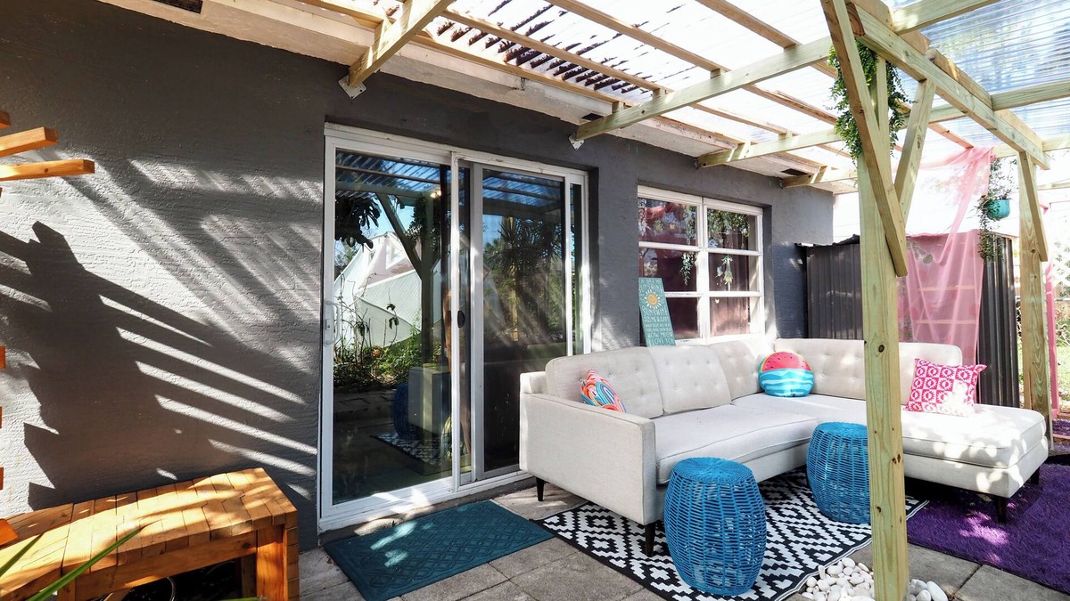 Palm Beach Gardens House | Vibrant Oasis in Downtown Palm Beach Gardens