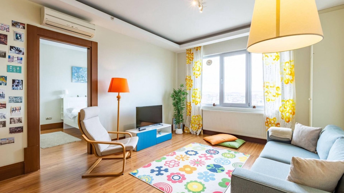 Umraniye Apartment | Vibrant Residance Flat With City View in Umraniye