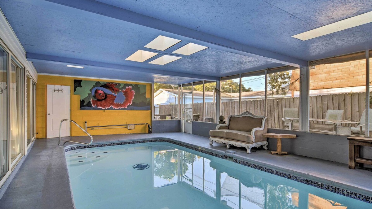 South Pinellas Community Council House | Vibrant St. Petersburg Home w/Private Yard!