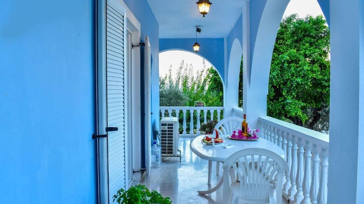 Fiolitis House | Vicky's Village private House-Vicky's Village private House-Vicky's Village private House