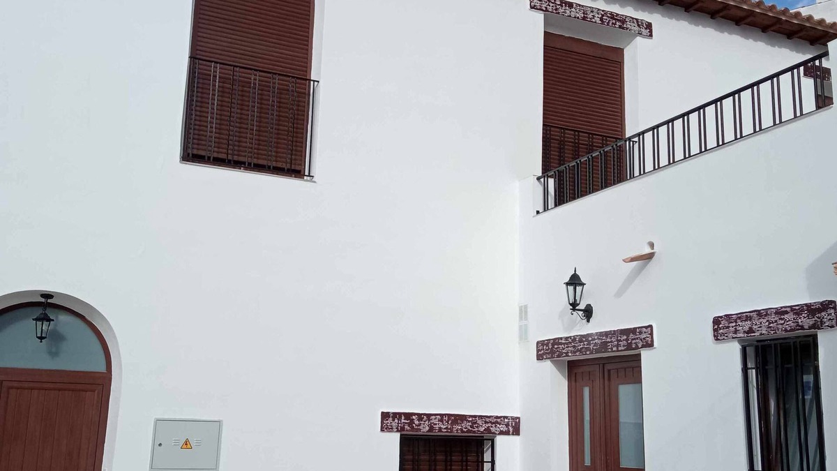 Freila House | Vico rural cave house, ideal for large groups