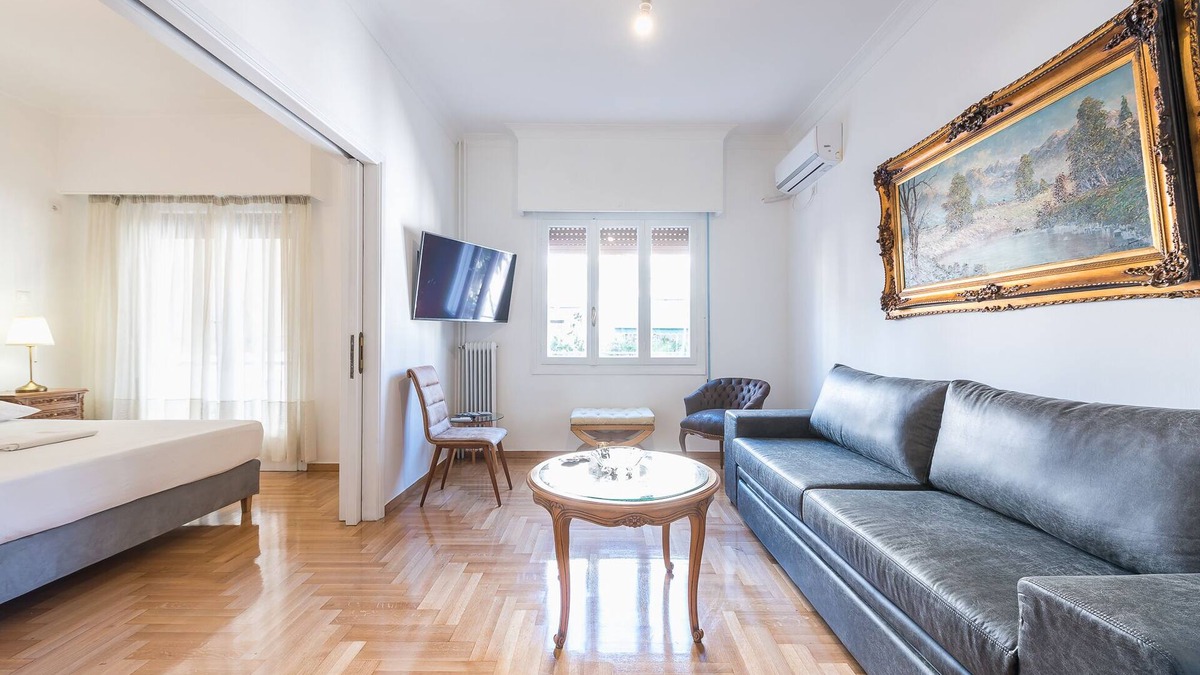 Platia Viktorias Apartment | Victoria Supreme Suite