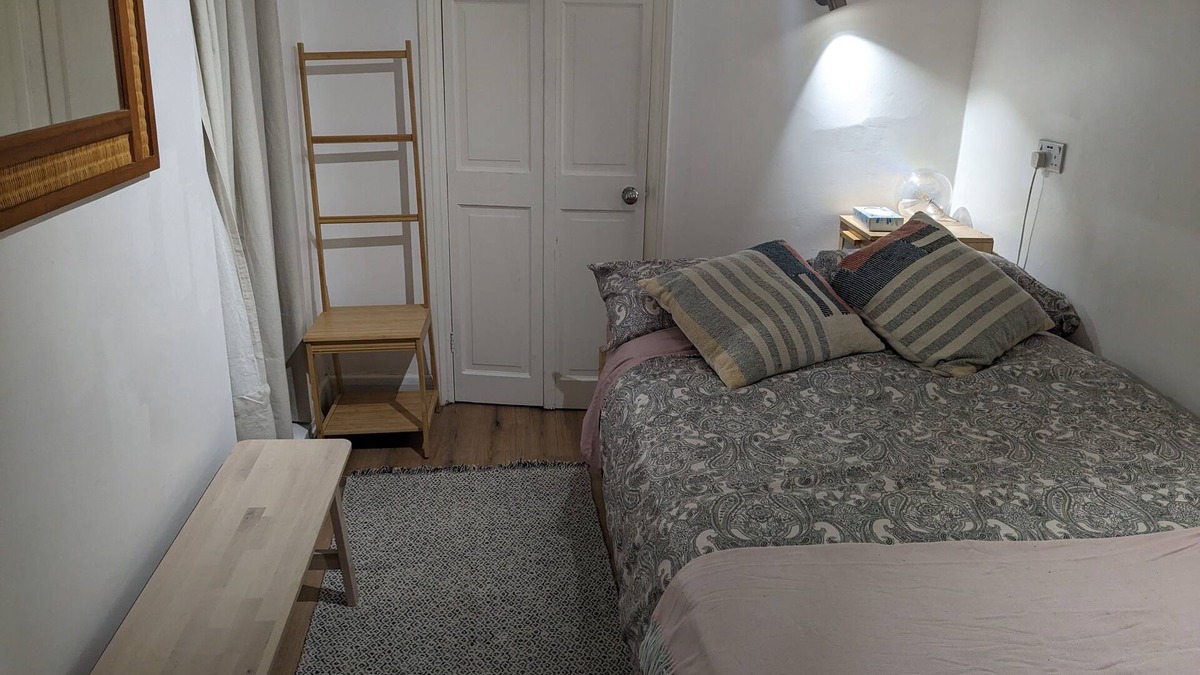 St. Mary's Park Apartment | Victorian Battersea Terrace Garden Flat
