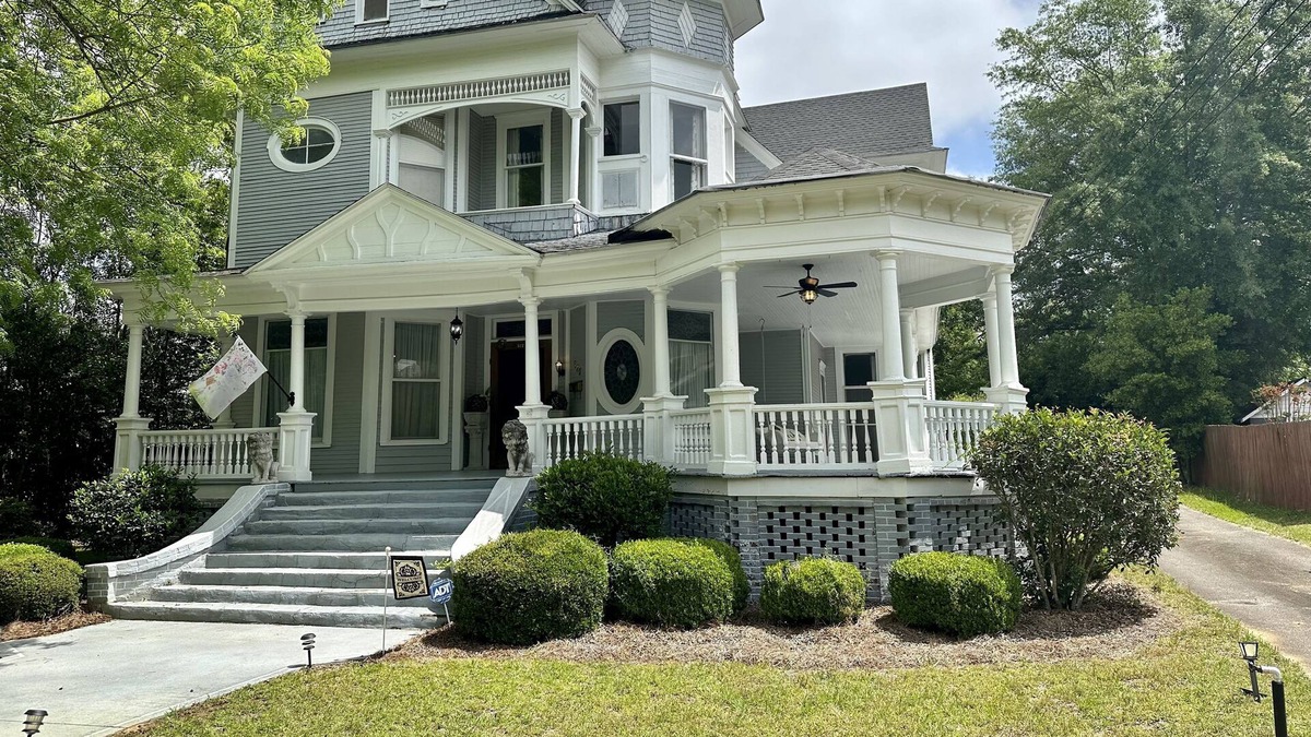 Americus House | Victorian Home
