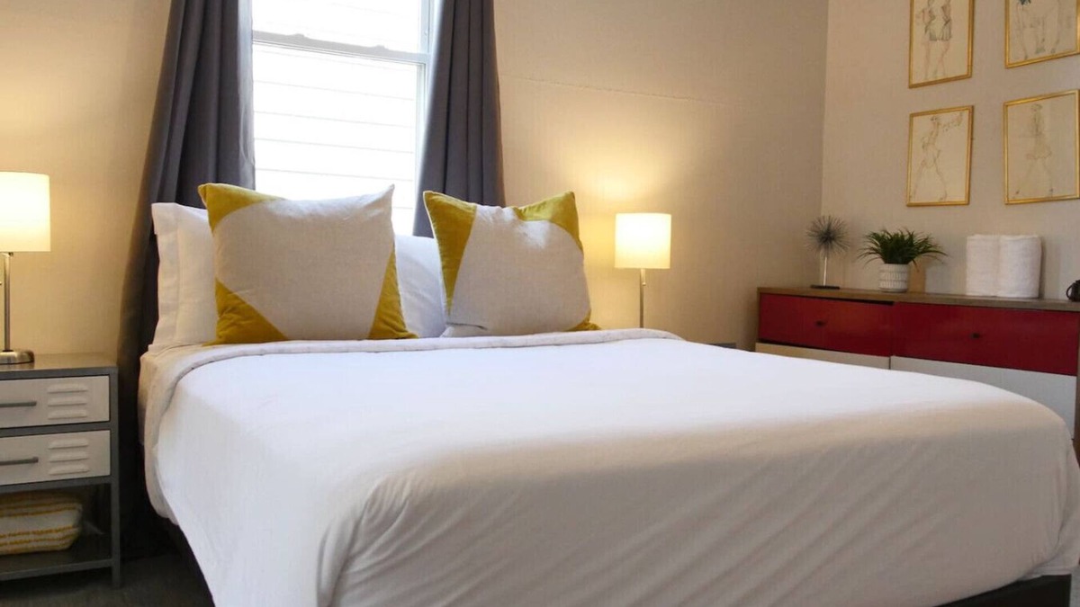 Tulane - Gravier House | Victorian Shotgun | 10 minutes to French Quarter