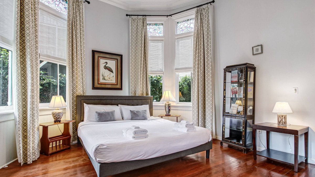 Savannah Victorian District House | Victorian Style Manor w/Incredible Outdoor Space + Parking by Lucky Savannah