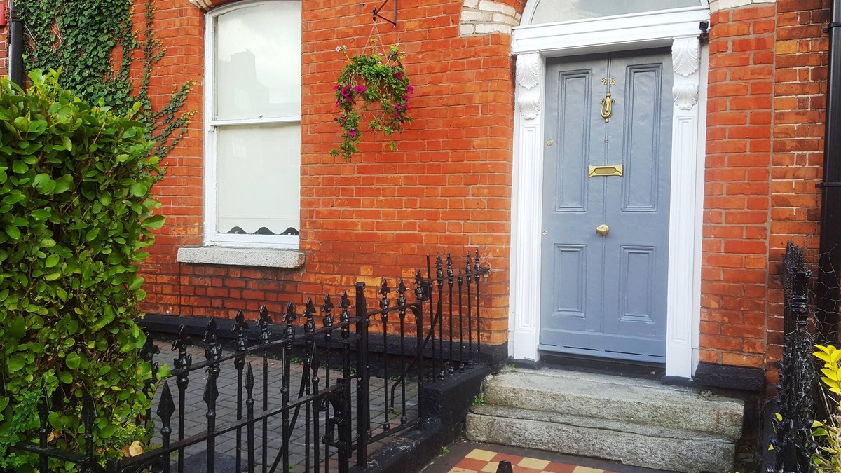 Broadstone House | Victorian Townhouse close to City Centre