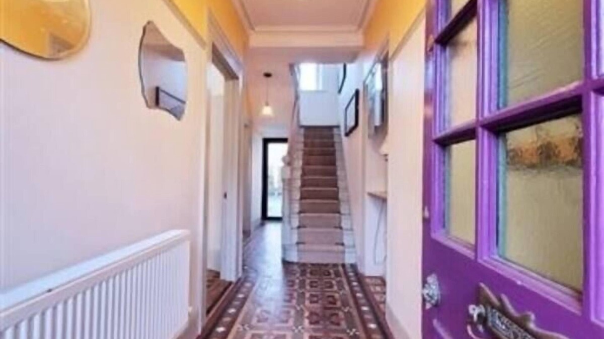 Cork House | Victorian Townhouse next to UCC, Cork