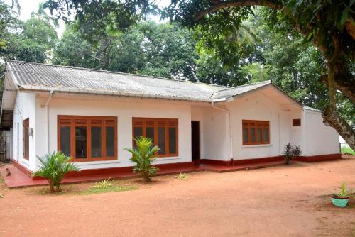 New Town House | Vidu Guest Anuradhapura