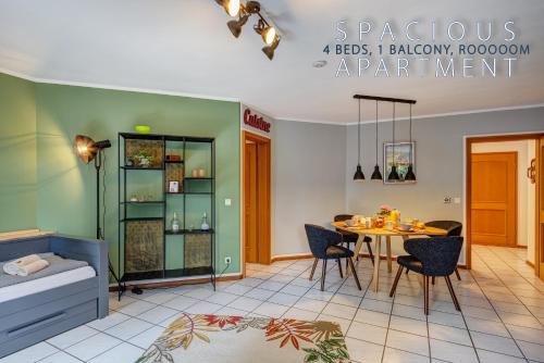 Munchen District Apartment | Viel Platz und Ruhe für 4 am Valentins-Park