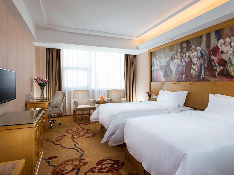Longhua District Hotel | Vienna 3 Best Hotel Shenzhen Longhuadalang Commercial Centre