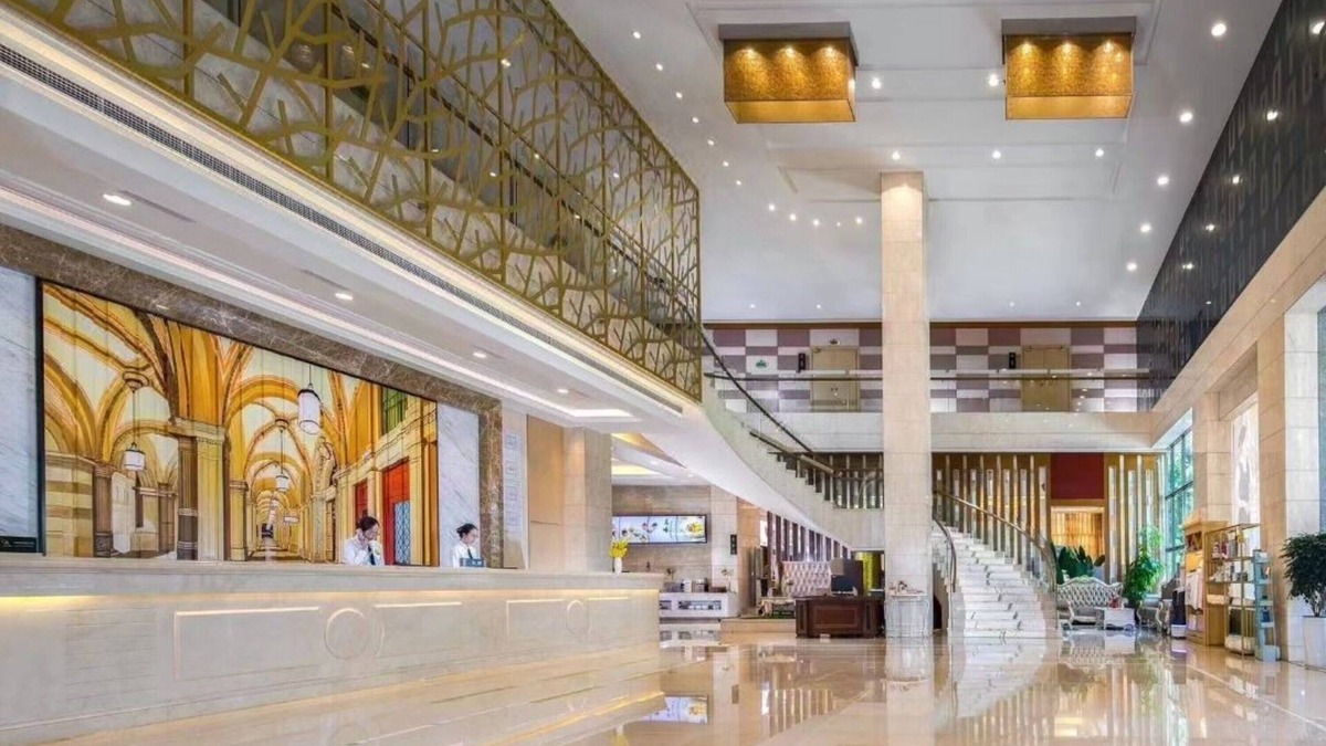 Futian CBD Hotel | Vienna International Hotel Ma 'an Metro