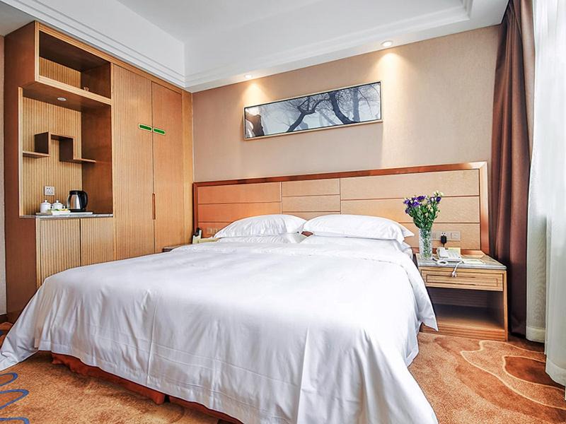 Dong Hu Lake Hotel | Vienna International Hotel Huhan Jiedaokou