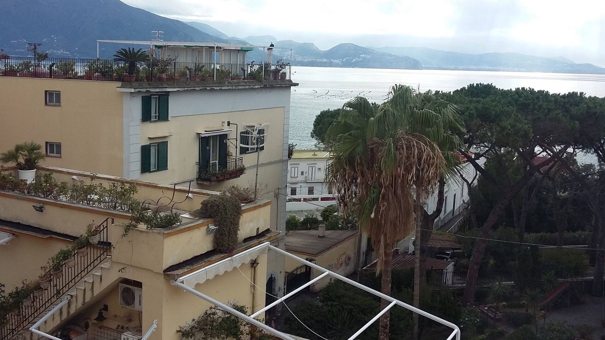 Torre Annunziata House | Vient 'and sea (sea wind) terraces on the sea Capri and Sorrento Coast