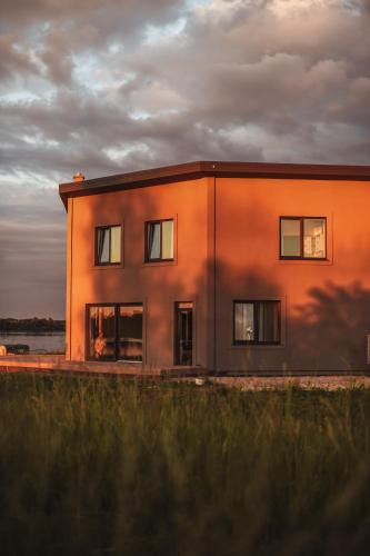 Plavniekkalns Villa | Viesu māja Daugava