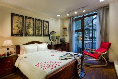 Hang Bac Hotel | Viet Hotel & Travel