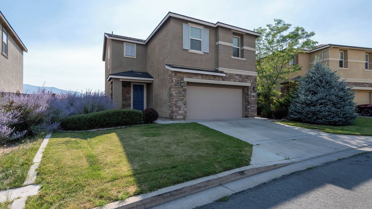 Northwest Reno House | View-Filled Four Bedroom Family Retreat