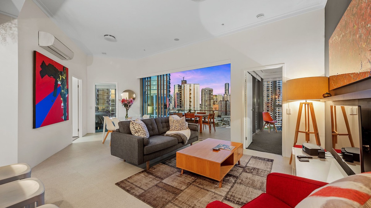 South Brisbane Apartment | View from the Top ~ 2Bed, 2Bath, 2Parking, Balcony