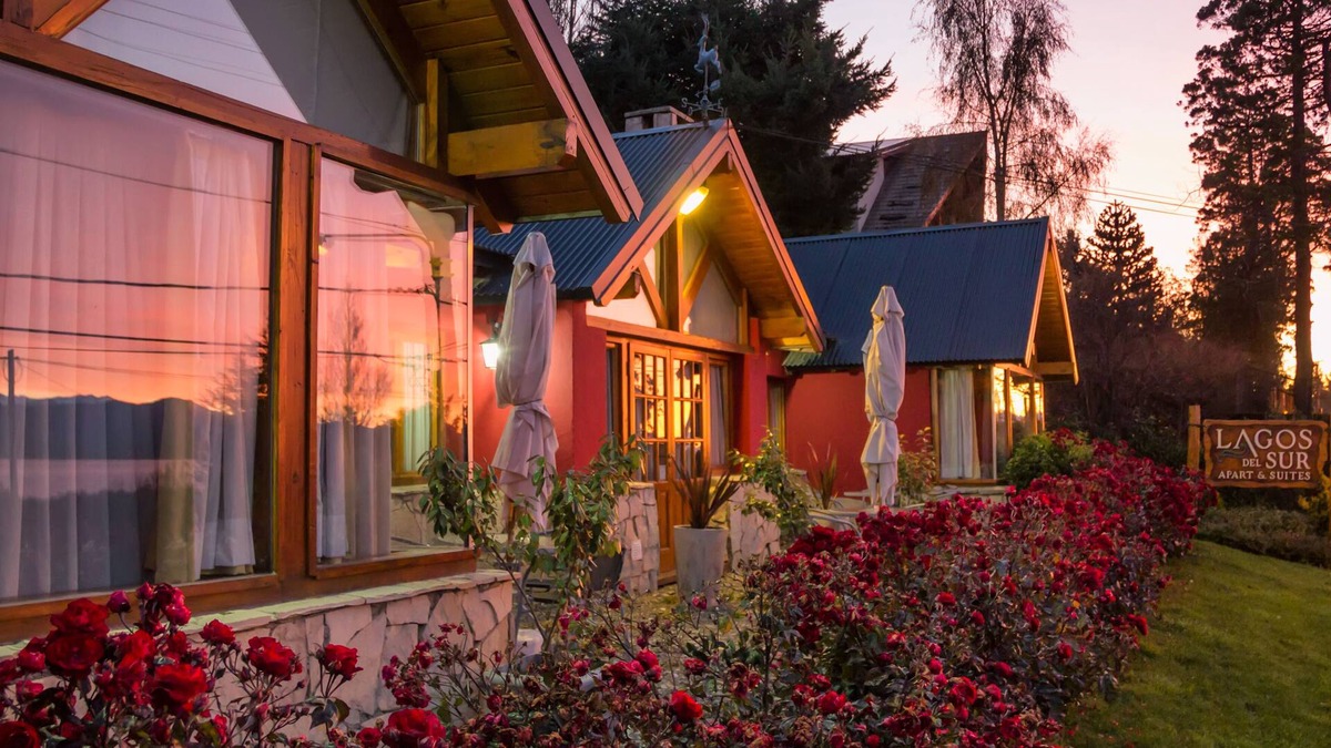 San Carlos de Bariloche Apartment | VIEW OF THE LAKE AND MOUNTAIN DEPARTMENT