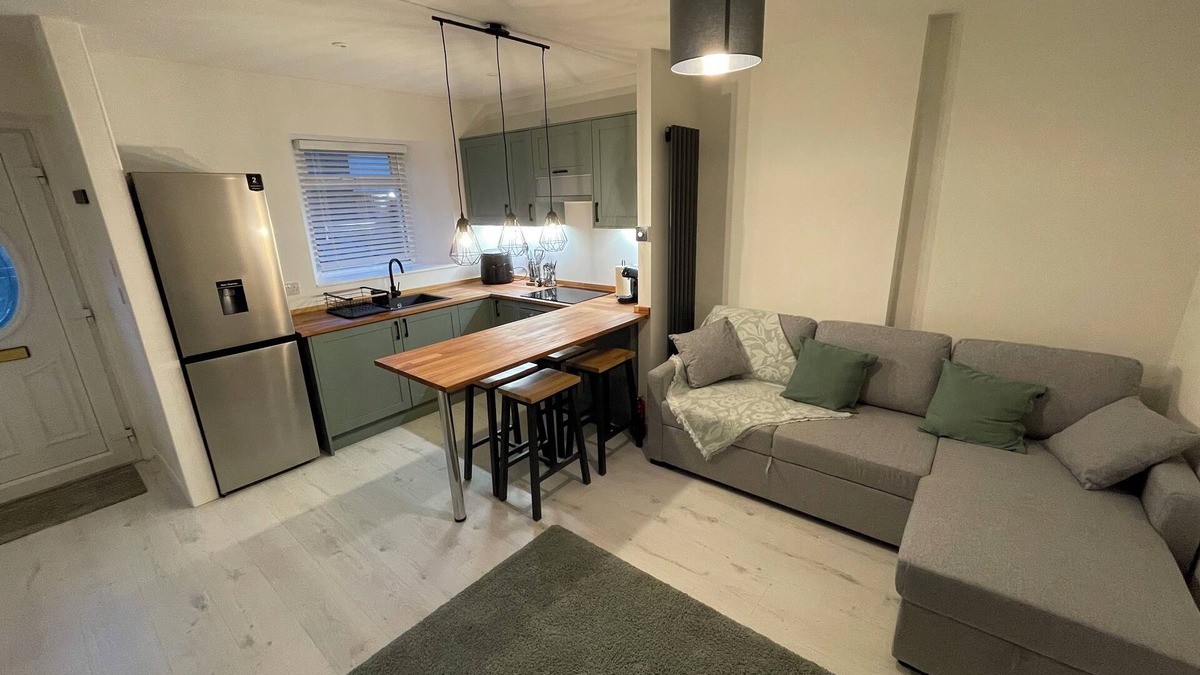 Levenmouth Cottage | Viewforth Cottage - Cosy place by the beach ideal for a couple or family of 4