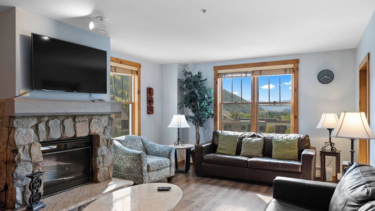 River Run Condo | Views of Decrum Square from Private Balcony, Short Walk to Shops/Gondola/Food