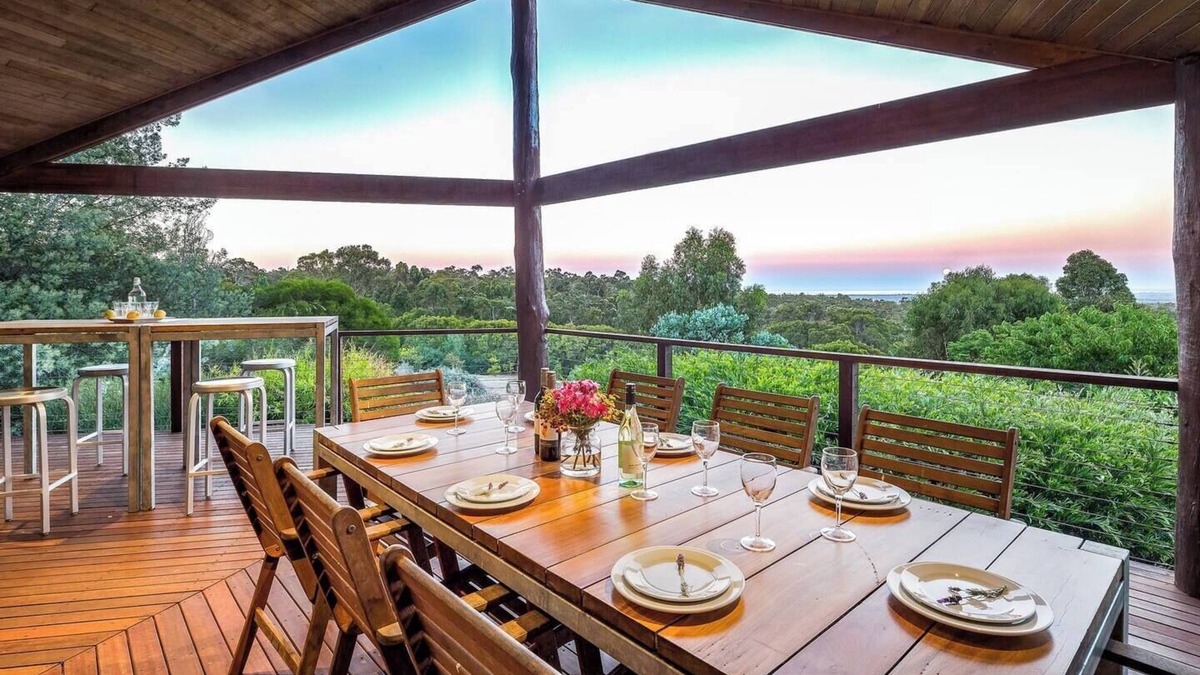 Yallingup Siding House | Views Of The Bay A Tranquil Bushland Escape