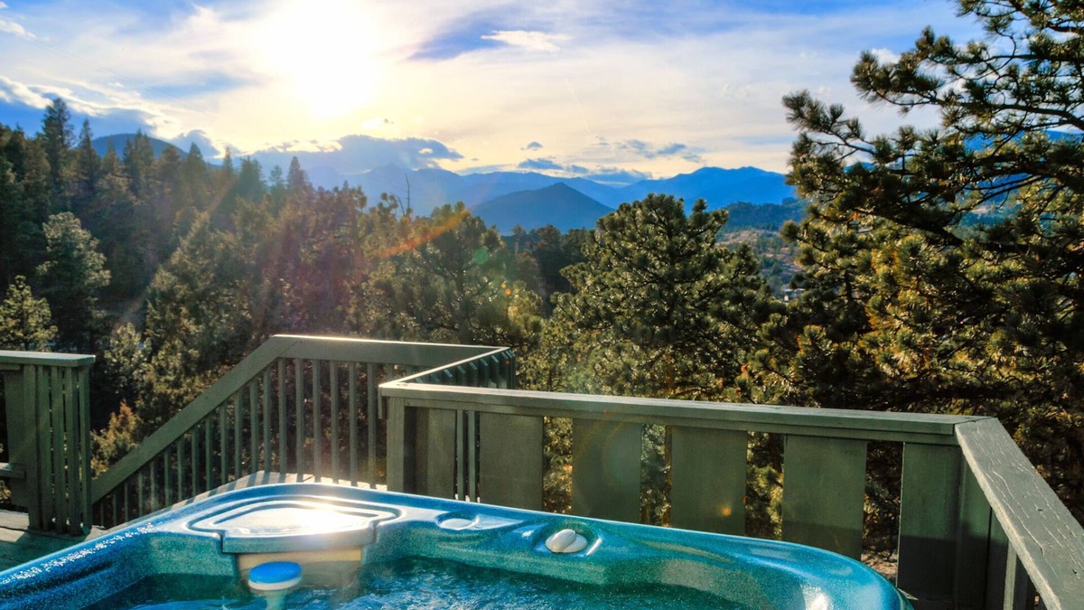 Estes Park House | Views-Views-Views ,Private Location,Hot Tub,Wood Burning Fp