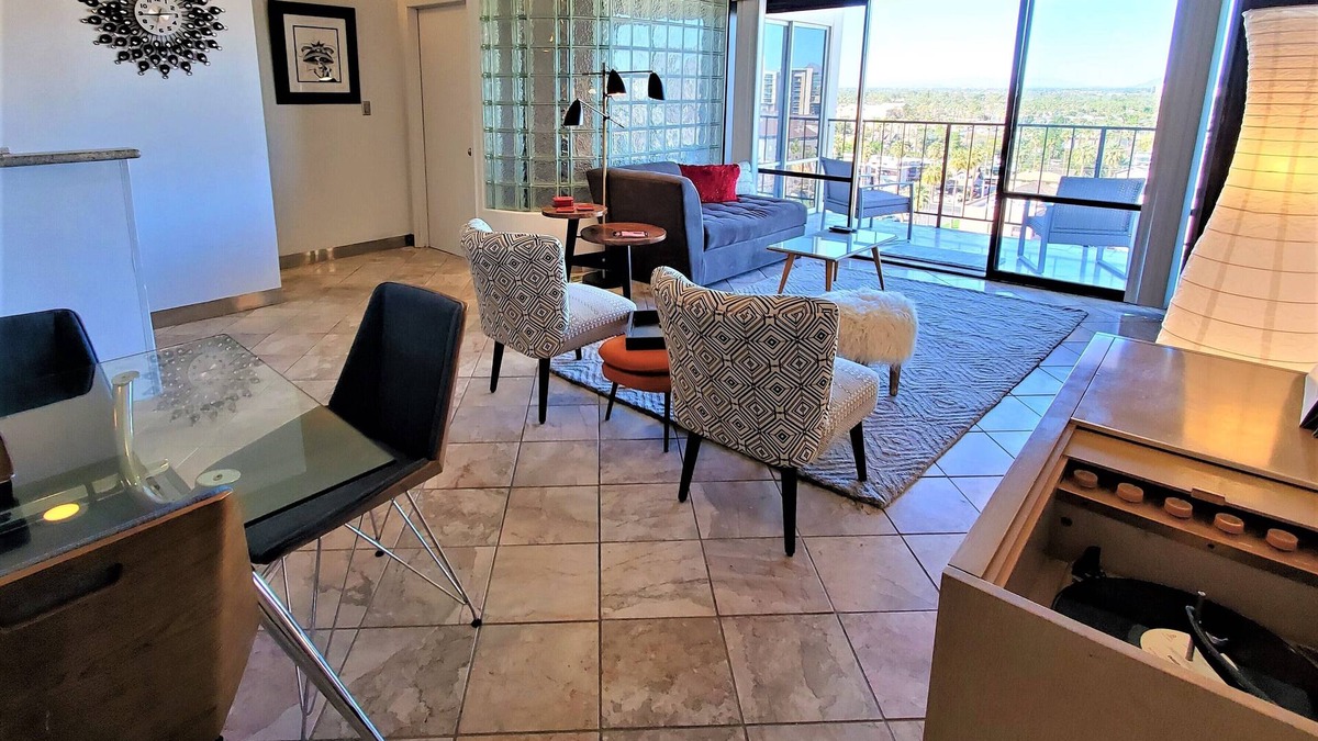 Governmental Mall Condo | Viewtastic!