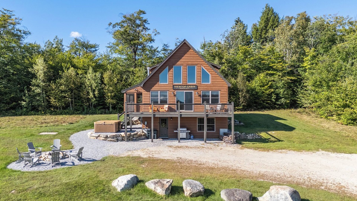 Hanover House | Viewtop Cabin | 4 Bed, 3 Bath