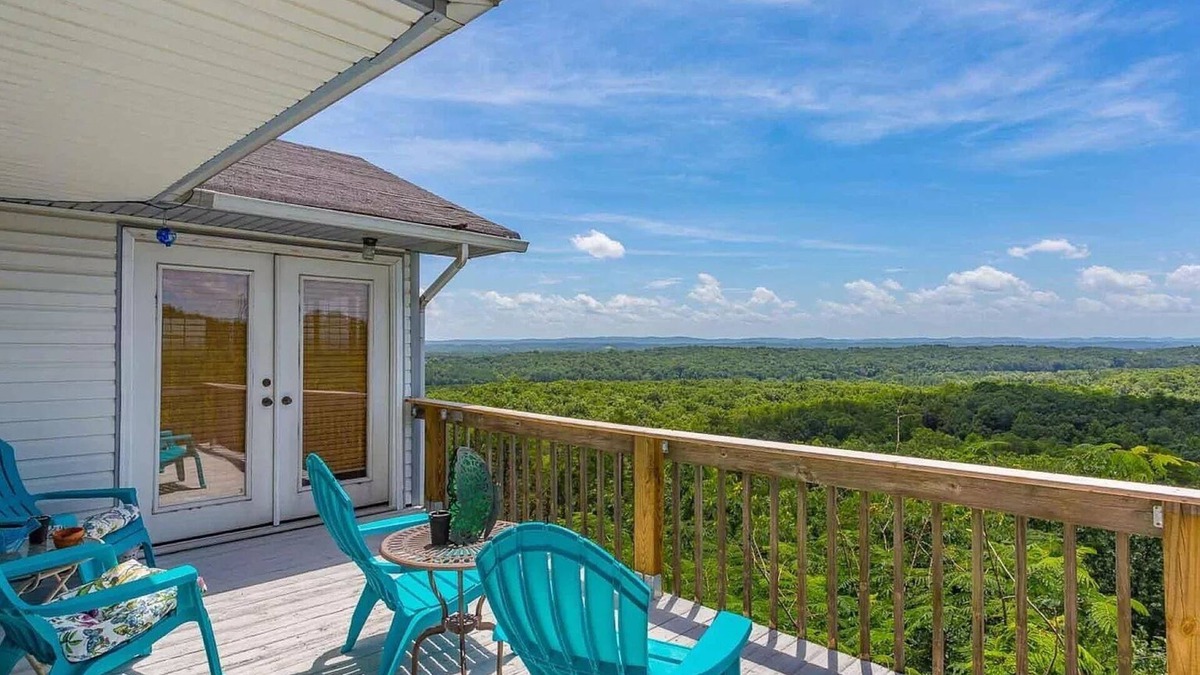 Rock Spring House | Viewtopia - New Hot Tub with Amazing Views on 160+ acres